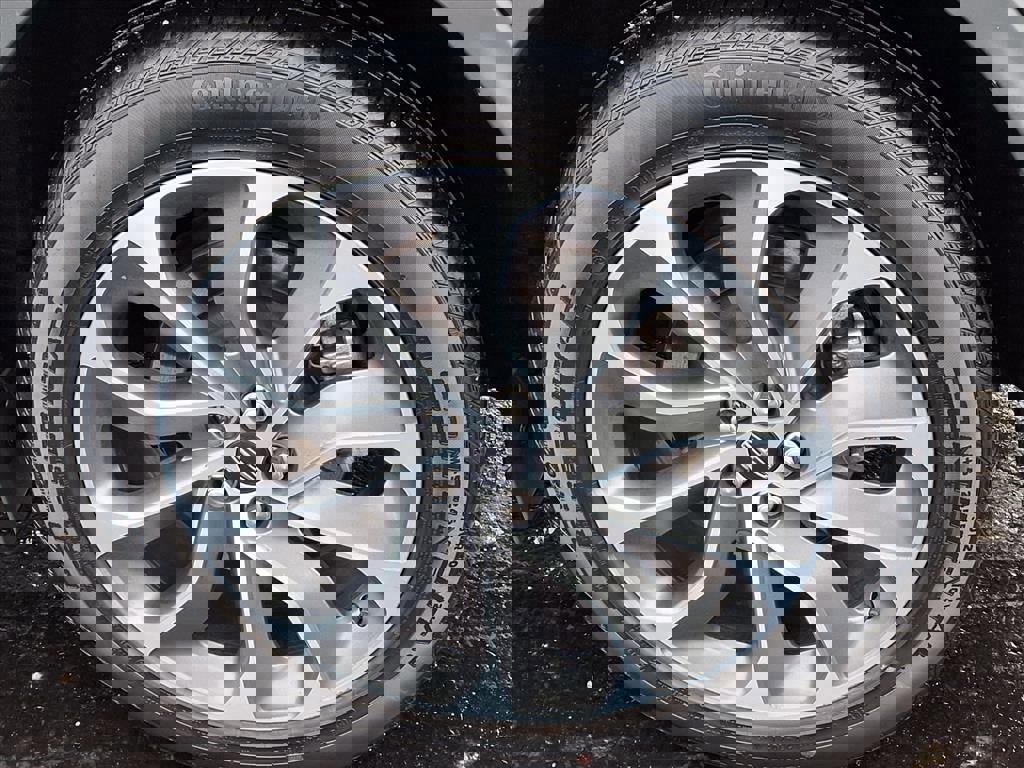 Used 2022 Lincoln Nautilus Reserve w/ Equipment Group 201A image 8