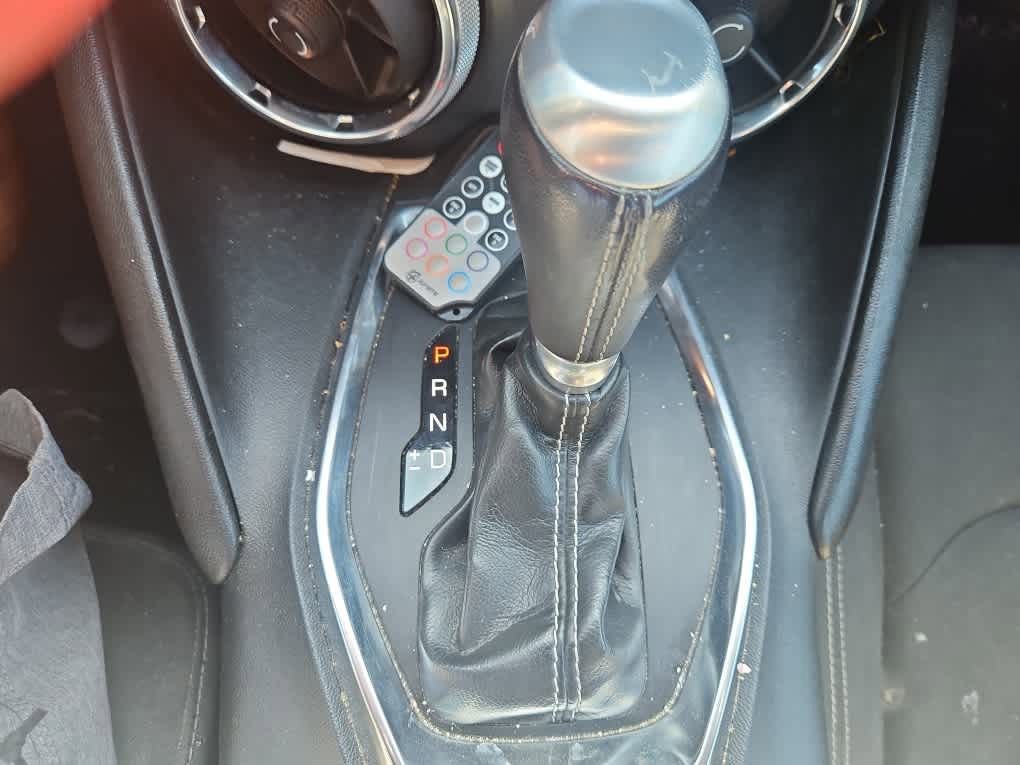 Used 2019 Chevrolet Camaro LT RWD image 15