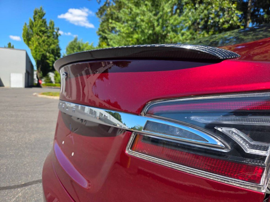 Used 2012 Tesla Model S Signature Performance RWD image 10