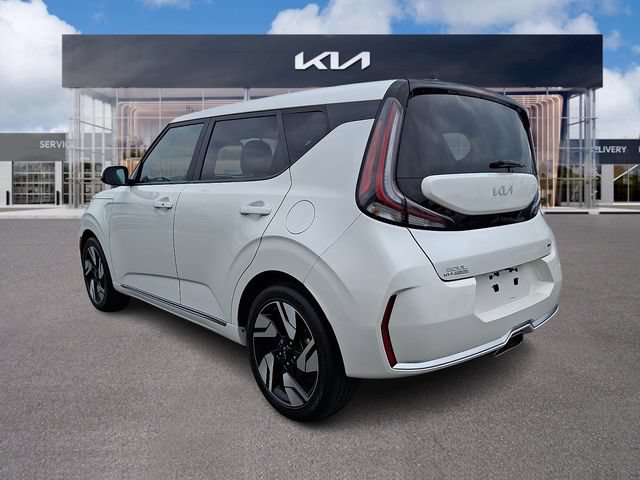 Used 2023 Kia Soul GT-Line w/ GT-Line Technology Package FWD image 4
