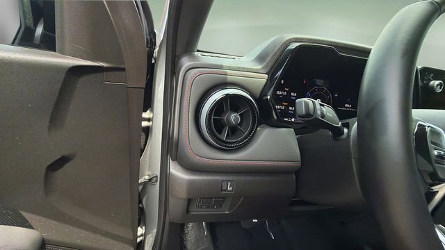 Used 2024 Chevrolet Colorado Z71 w/ Z71 Convenience Package 2 AWD/4WD image 21