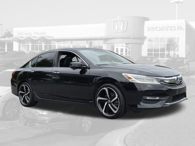 Used 2016 Honda Accord Touring image 4
