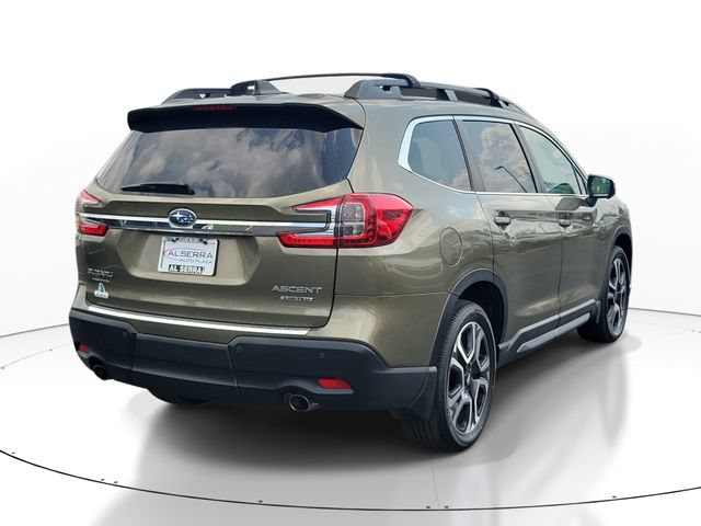 Used 2023 Subaru Ascent Limited w/ Technology Package AWD/4WD image 4