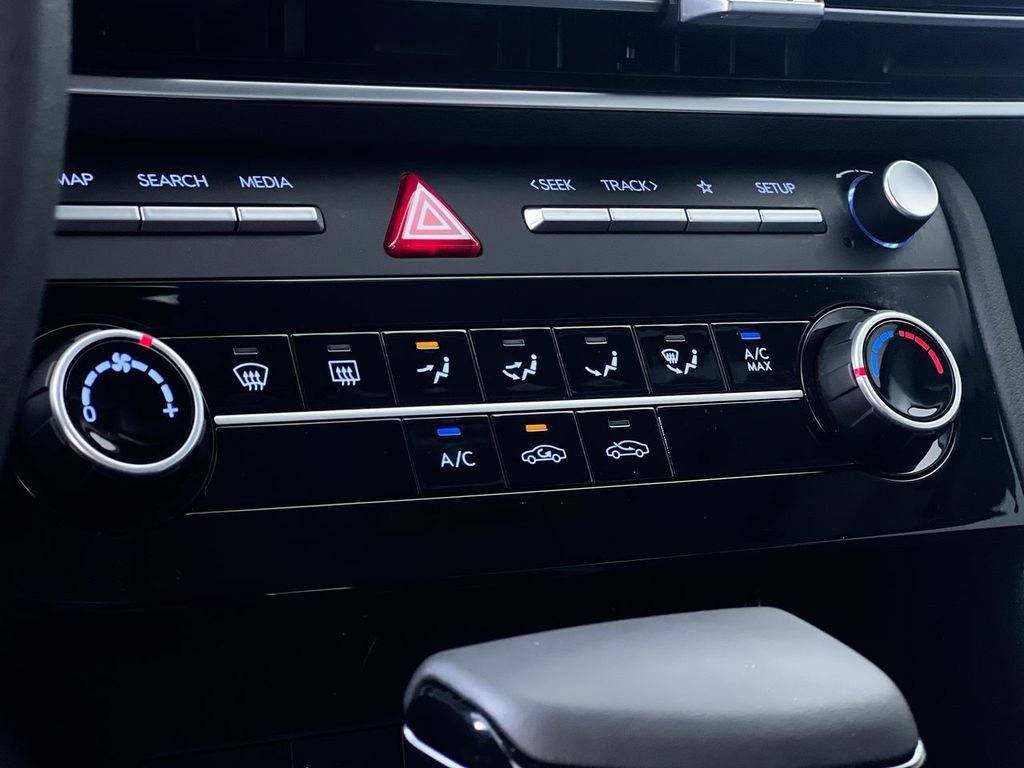 Used 2025 Hyundai Sonata SE image 21