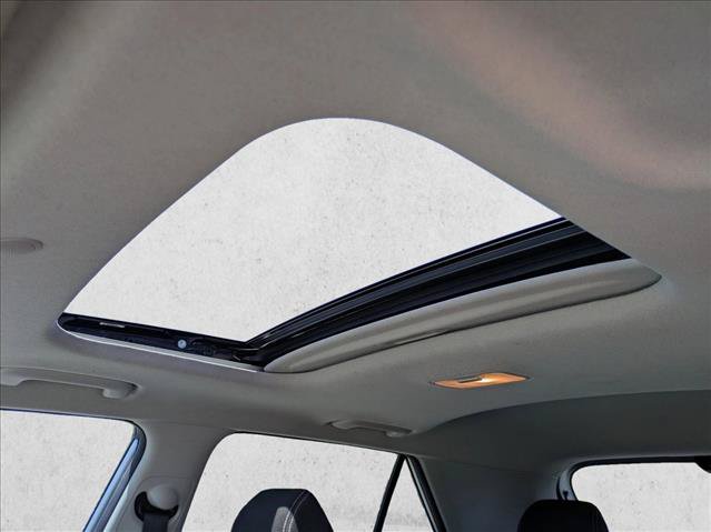 Used 2022 Hyundai Venue SEL FWD image 15