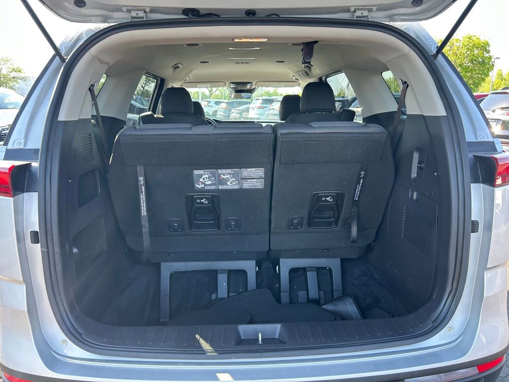 Used 2023 Kia Carnival LX FWD image 26