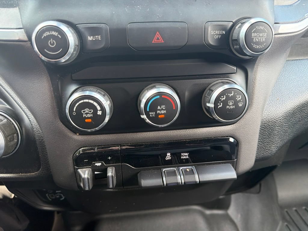 Used 2022 RAM 2500 Big Horn AWD/4WD image 21
