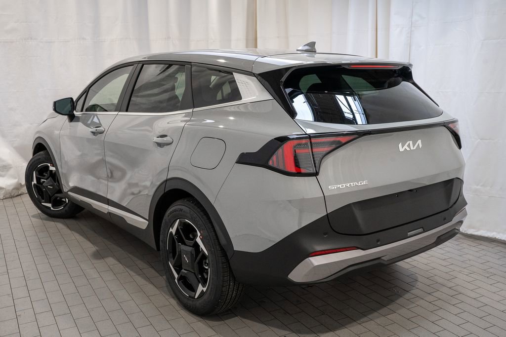 New 2026 Kia Sportage EX image 4
