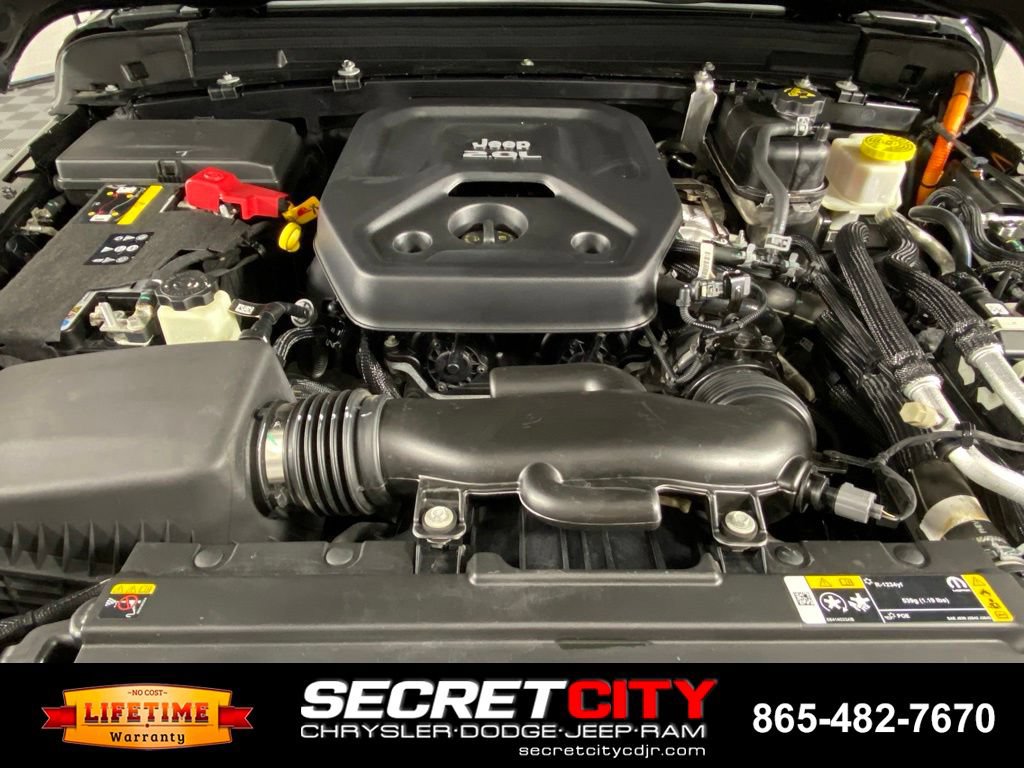 Used 2023 Jeep Wrangler Unlimited w/ Sun & Screen Package AWD/4WD image 34