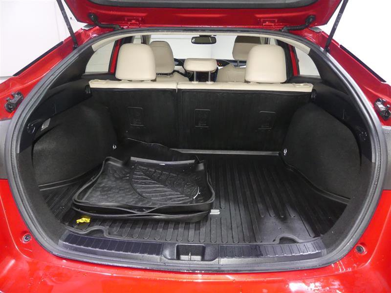 Used 2020 Toyota Prius XLE image 9