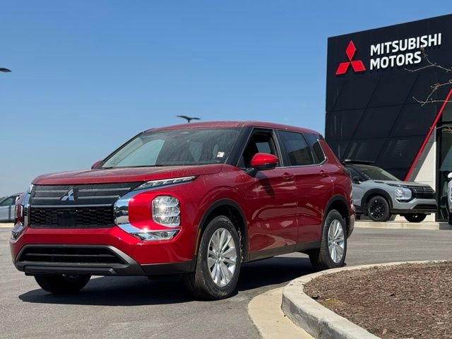 New 2026 Mitsubishi Outlander ES image 7