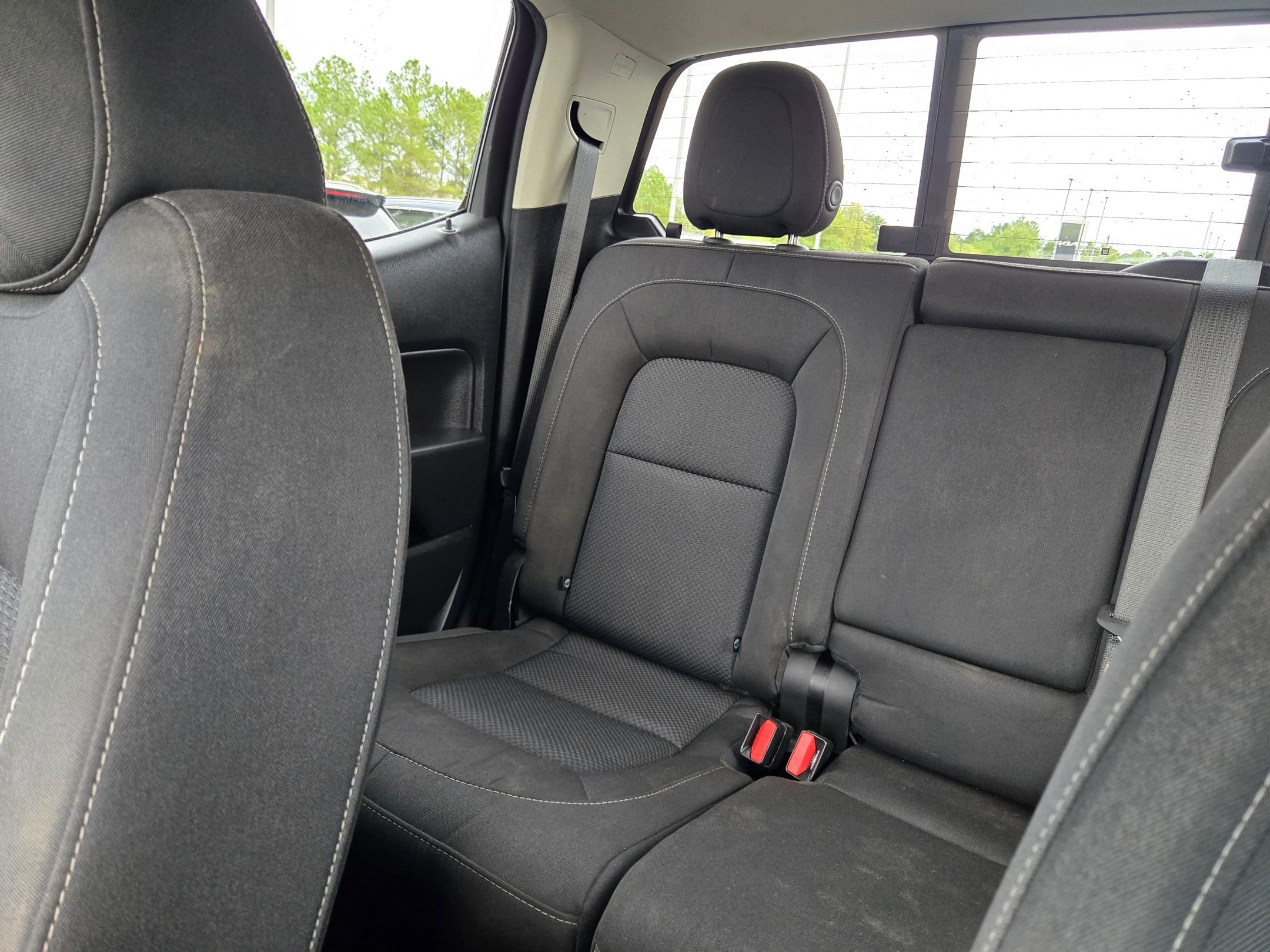 Used 2022 Chevrolet Colorado LT w/ LT Convenience Package image 12