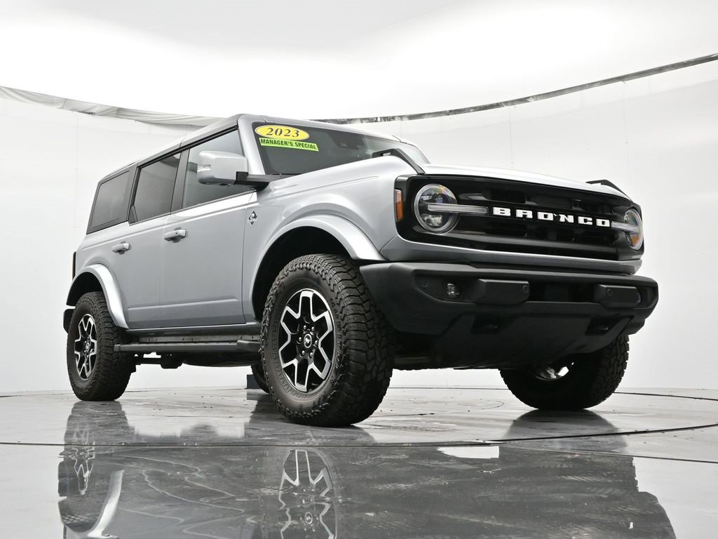 Used 2023 Ford Bronco Outer Banks image 37
