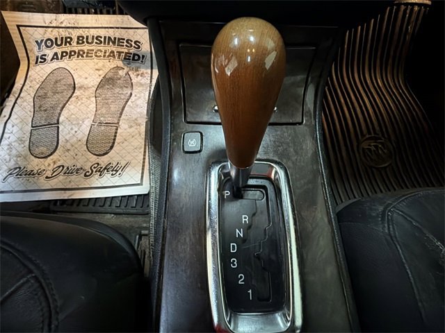 Used 2006 Buick Lucerne CXS w/ Driver Confidence Package image 18