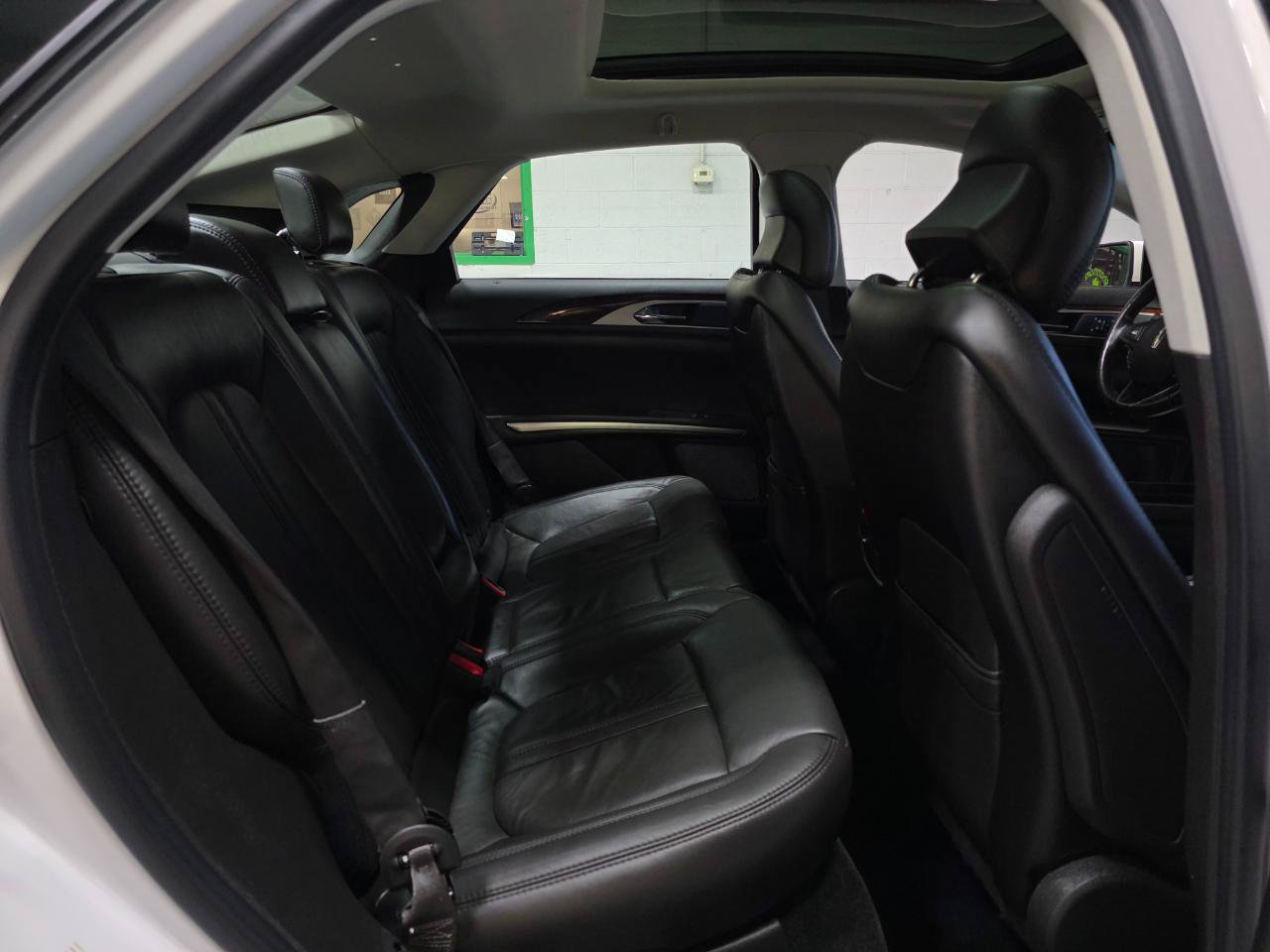 Used 2013 Lincoln MKZ FWD image 23