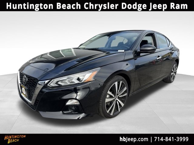 Used 2021 Nissan Altima 2.5 Platinum AWD/4WD image 1