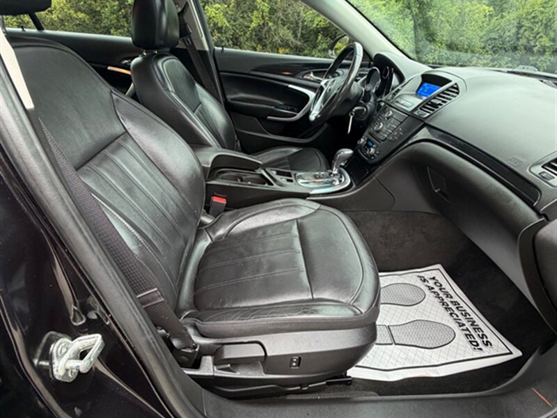 Used 2012 Buick Regal Leather FWD image 18