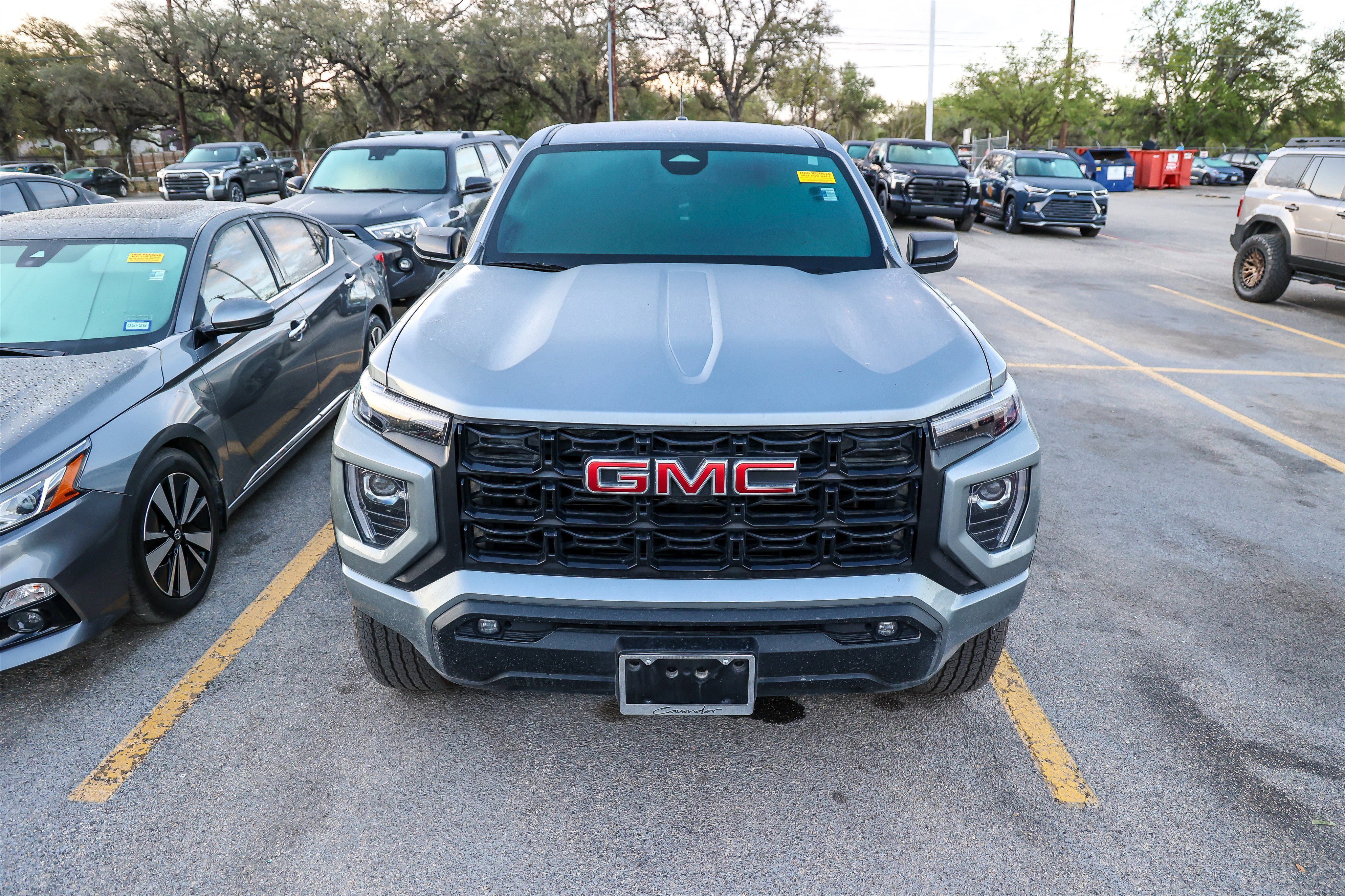 Used 2025 GMC Canyon Elevation w/ Convenience Package image 5