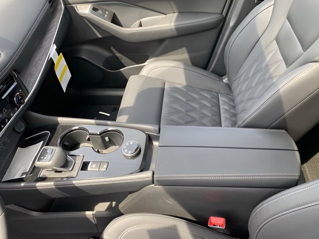 New 2026 Nissan Rogue Platinum AWD/4WD image 24
