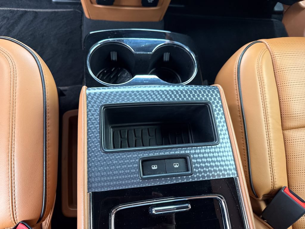 Used 2022 Lincoln Aviator Black Label AWD/4WD image 32