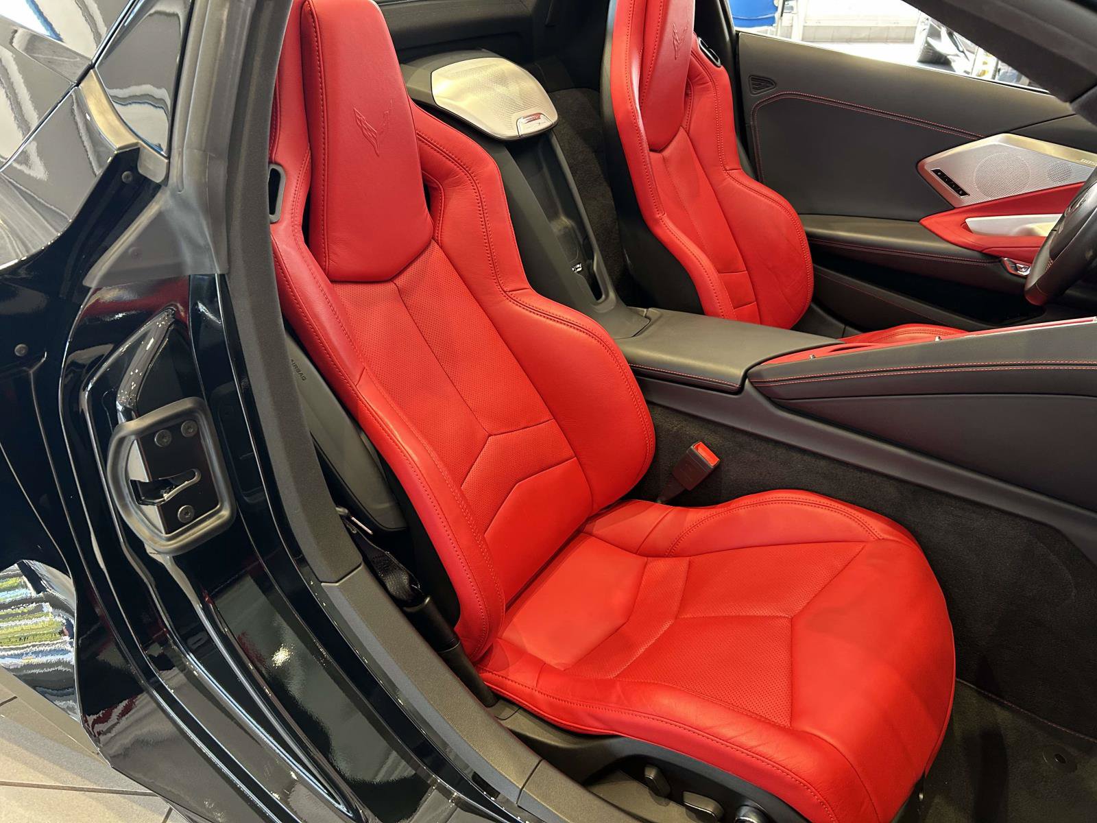 Used 2023 Chevrolet Corvette Stingray Preferred Conv w/ Z51 Performance Package RWD image 13