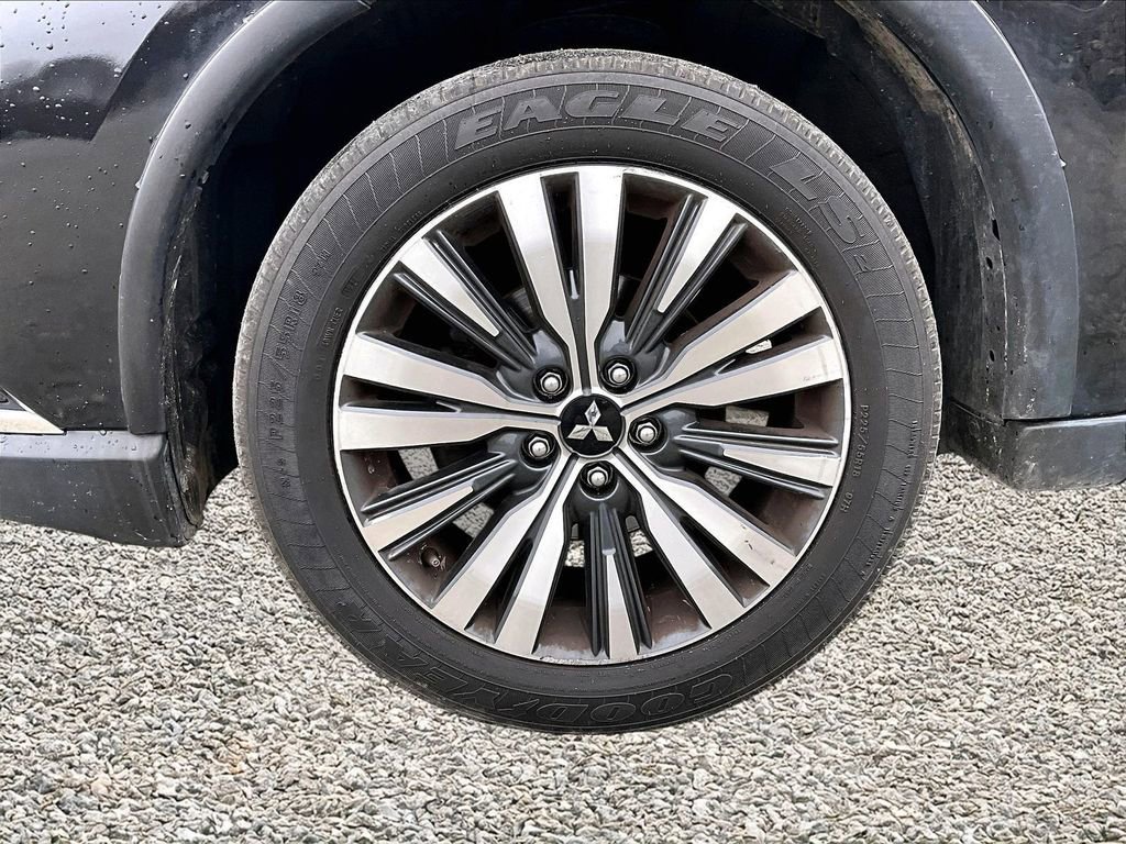 Used 2020 Mitsubishi Outlander ES image 9