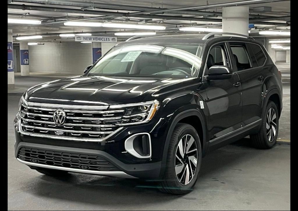 New 2026 Volkswagen Atlas SEL image 3