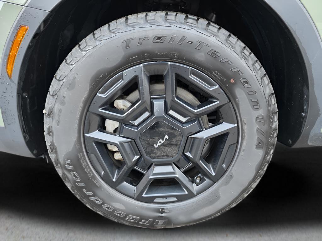 Used 2024 Kia Sorento SX Prestige image 11