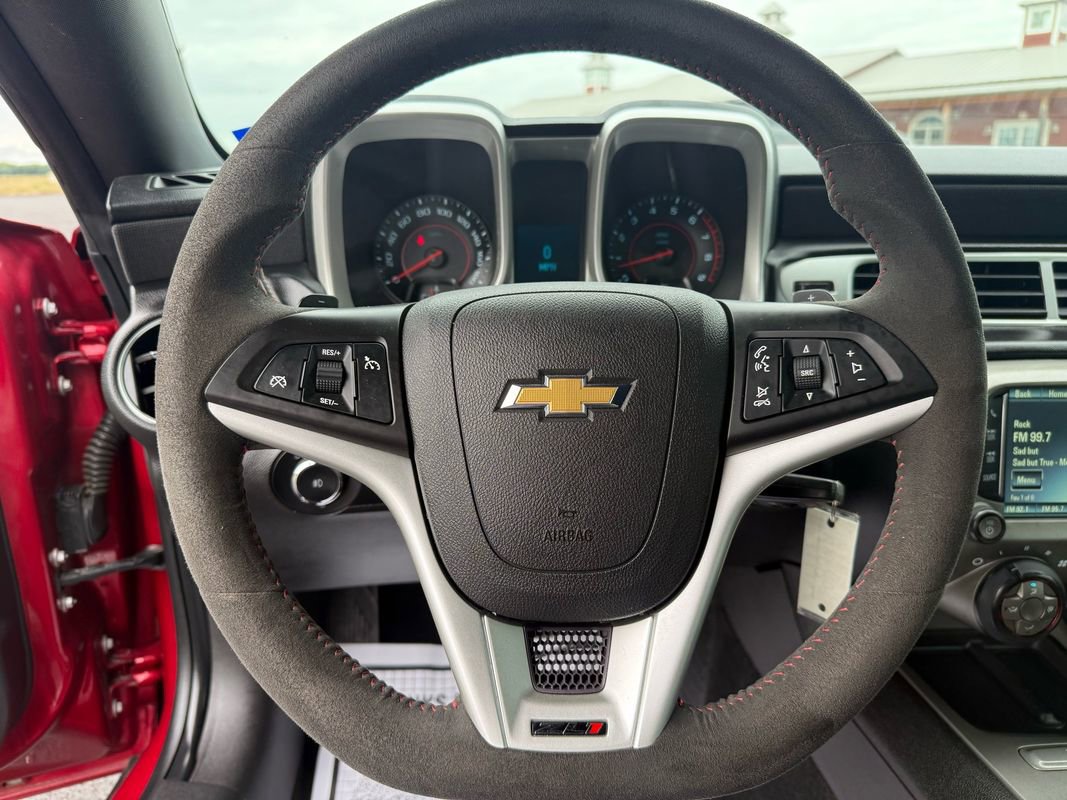Used 2013 Chevrolet Camaro SS image 10