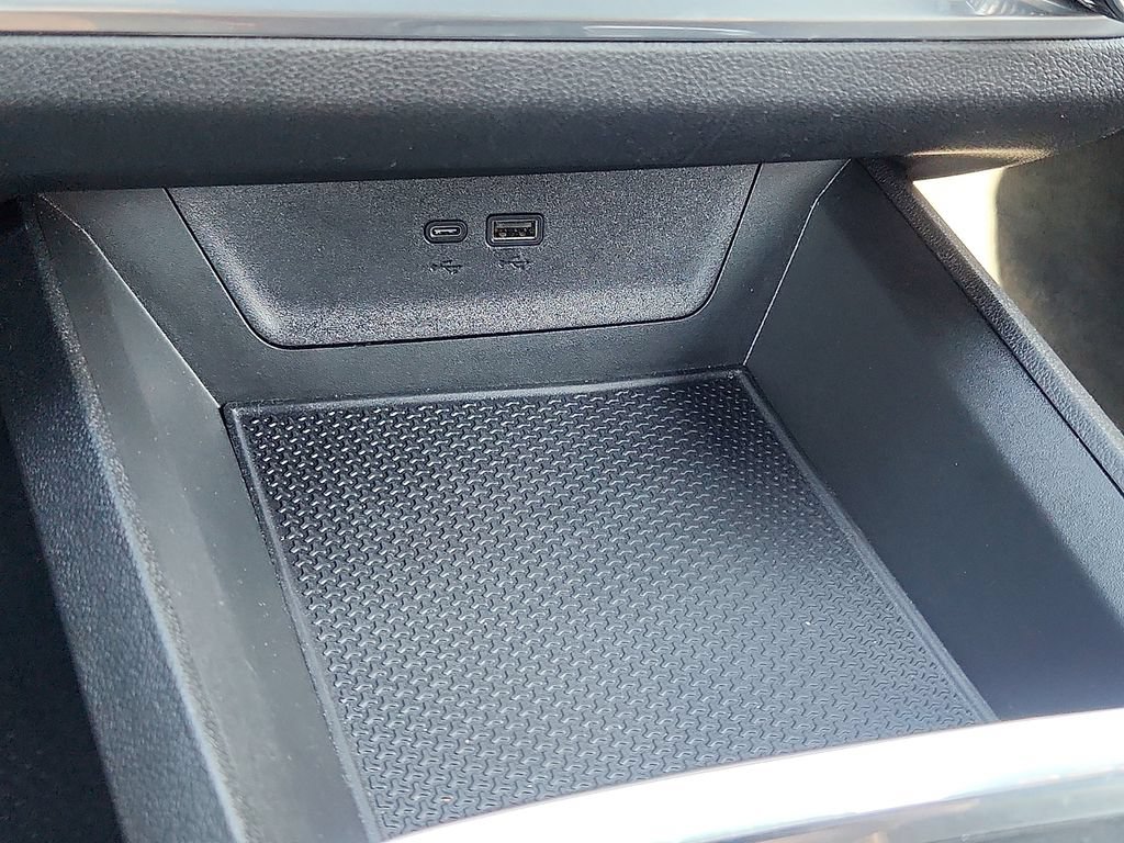 Certified 2026 Chevrolet Equinox LT FWD image 23