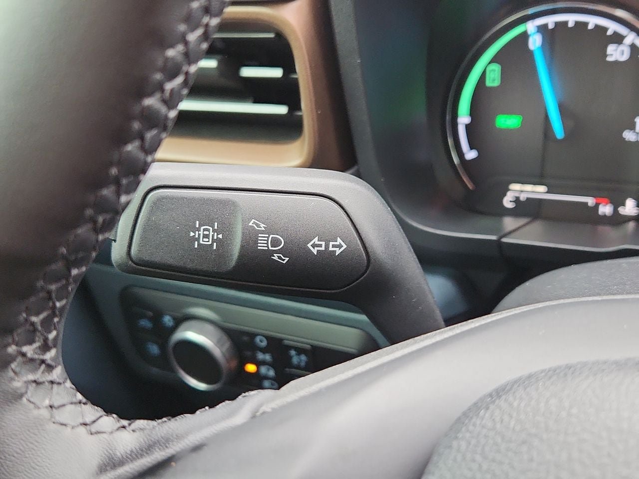 Used 2024 Ford Maverick Lariat FWD image 28