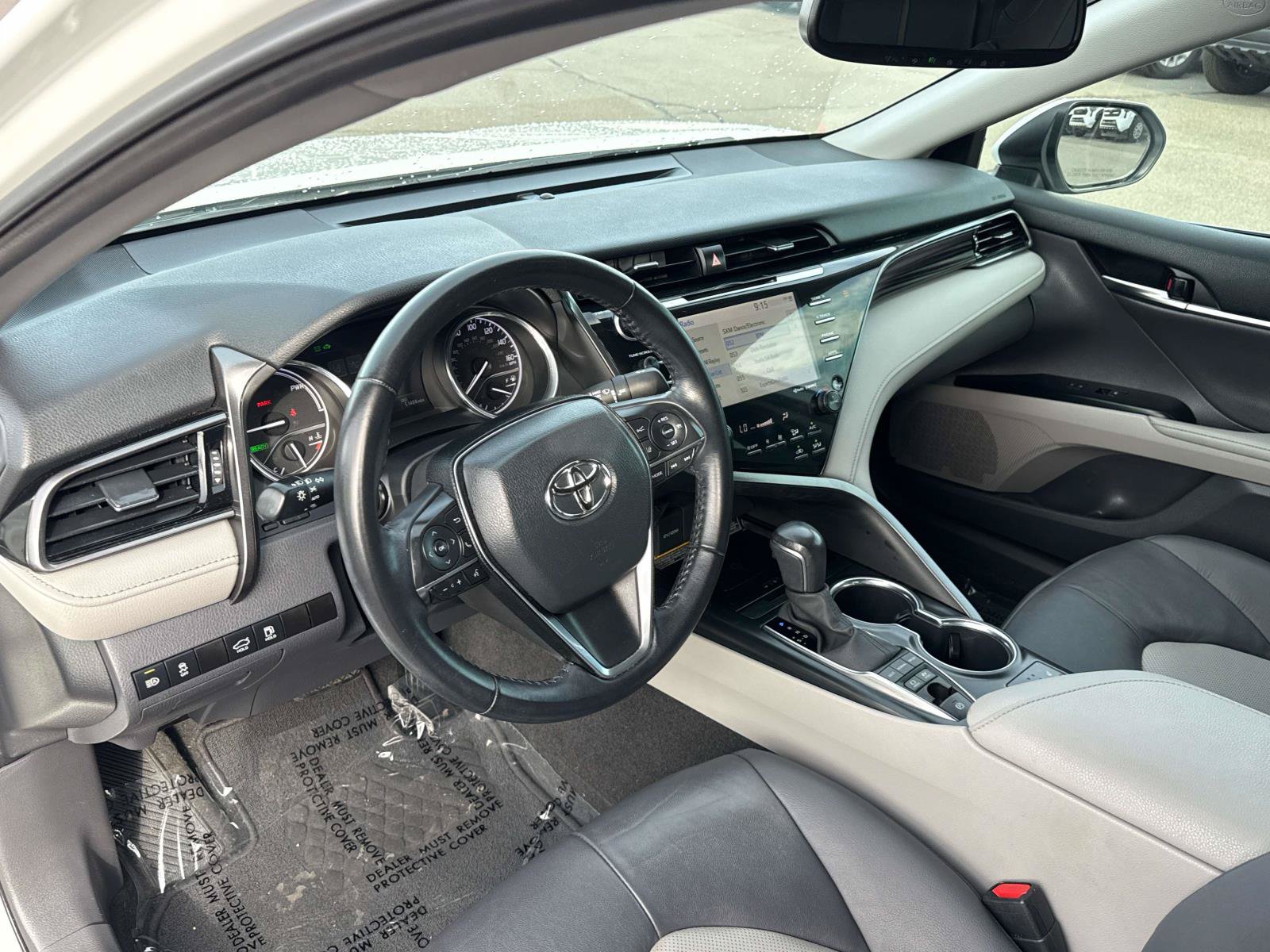 Used 2020 Toyota Camry XLE w/ Carpet Mat Package FWD image 10