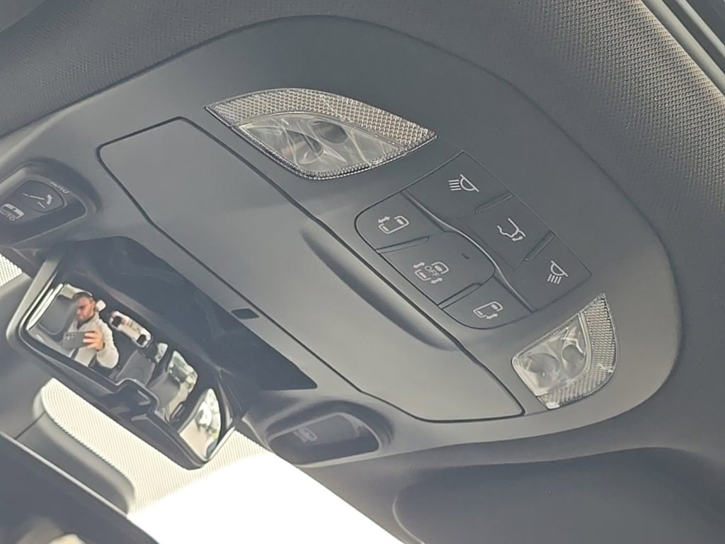 New 2026 Chrysler Pacifica Limited w/ S Appearance Package image 33