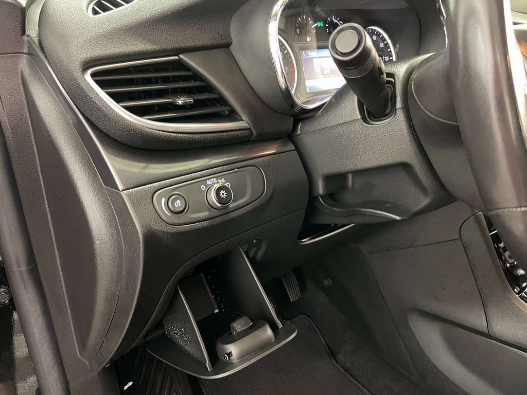 Certified 2022 Buick Encore Preferred w/ Safety Package image 23