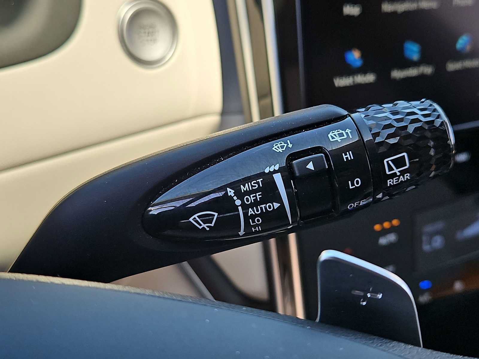 Certified 2024 Hyundai Tucson Limited AWD/4WD image 25