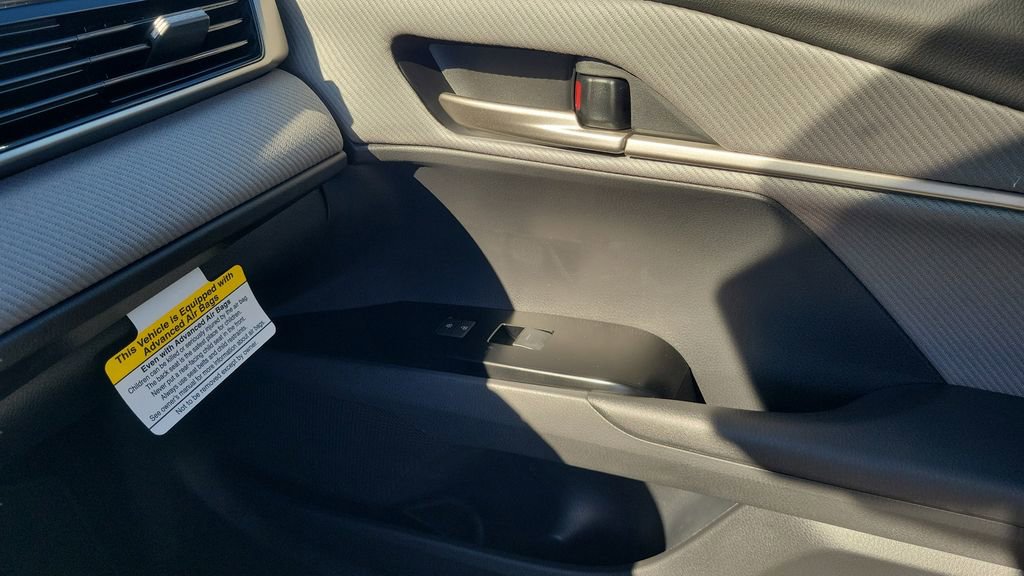 Used 2026 Toyota Camry SE w/ Multimedia Upgrade Package FWD image 16
