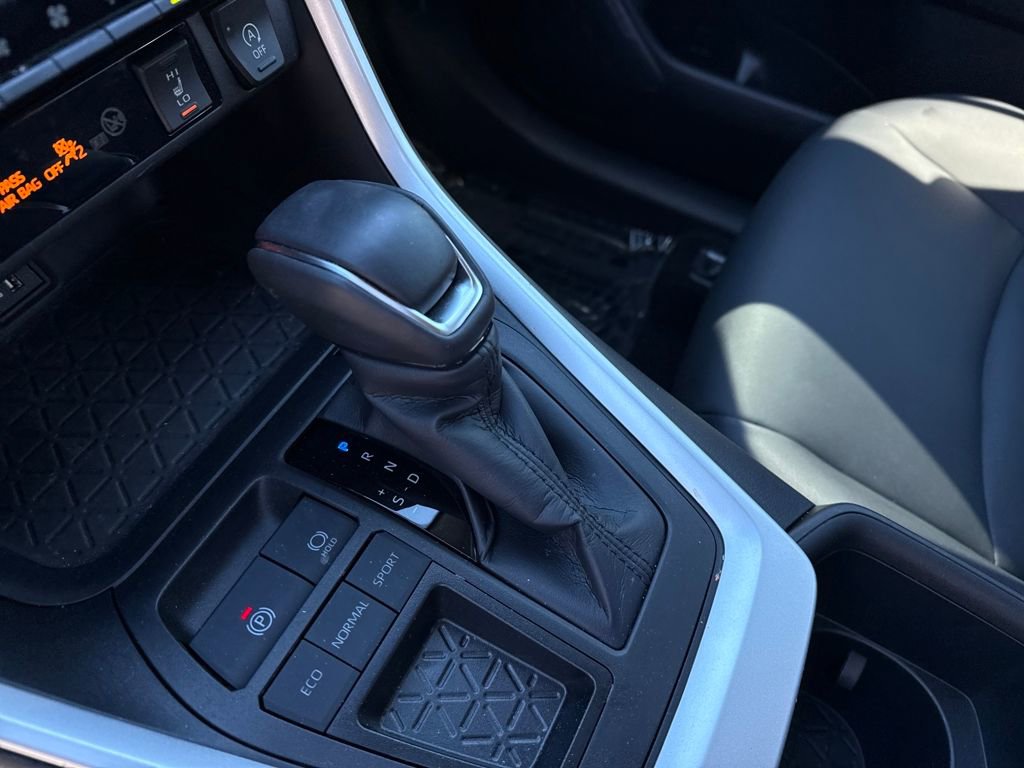 Used 2024 Toyota RAV4 XLE Premium image 25