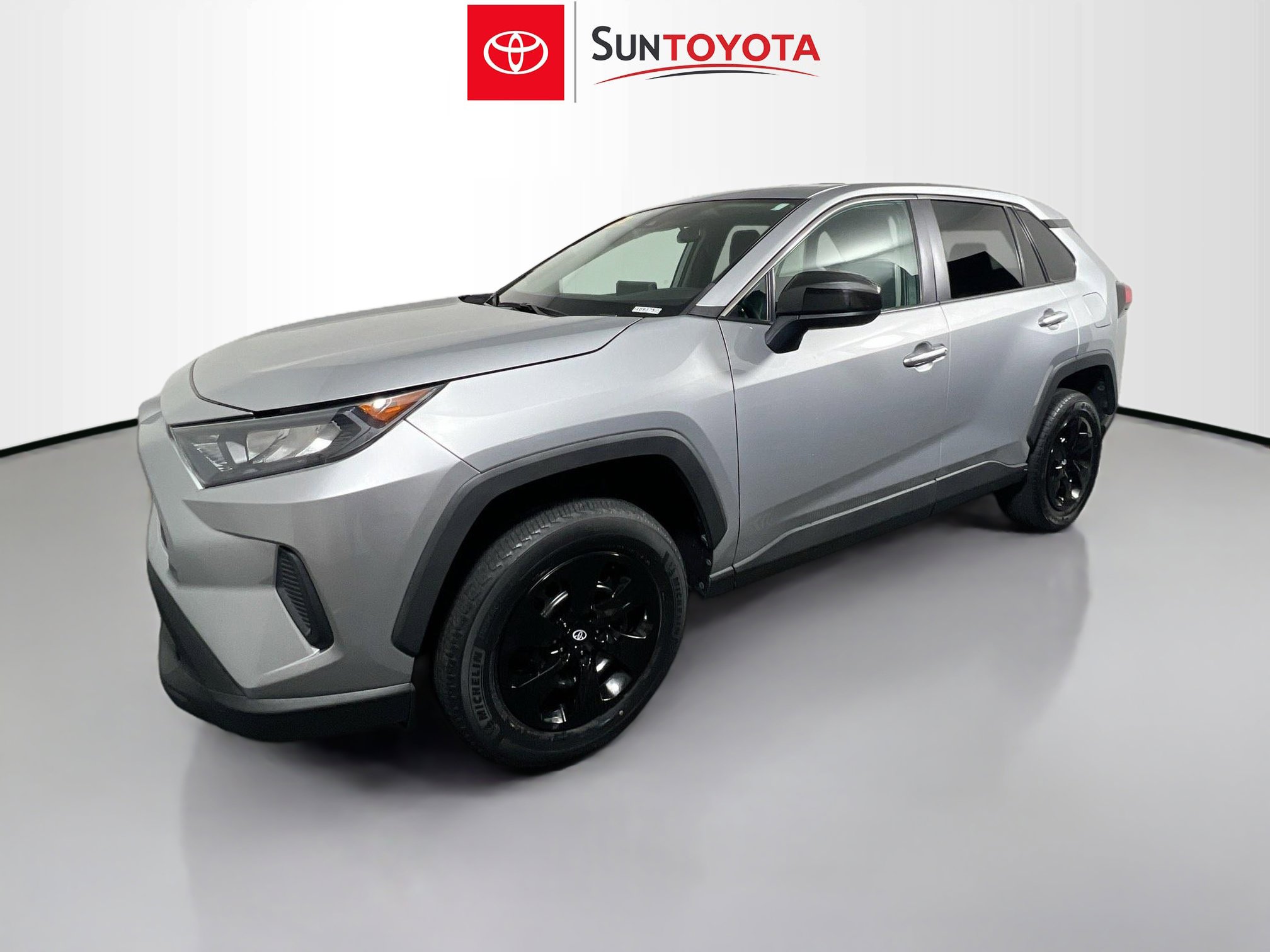 Used 2022 Toyota RAV4 LE FWD image 9