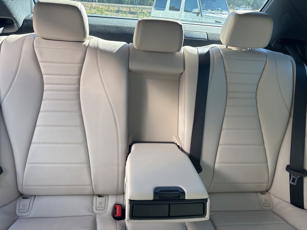 Used 2017 Mercedes-Benz E 300 image 21