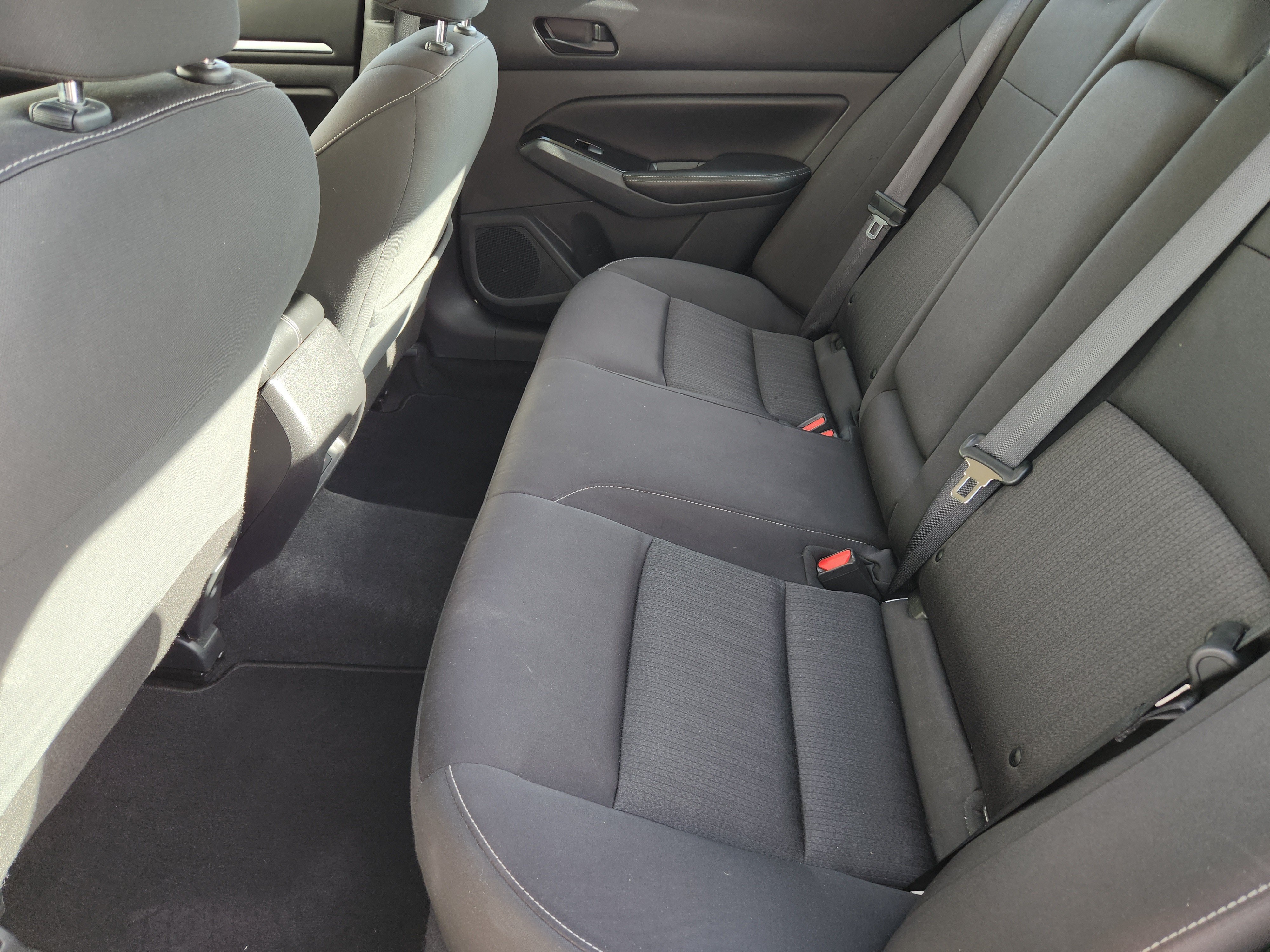 Used 2023 Nissan Altima 2.5 SV FWD image 31