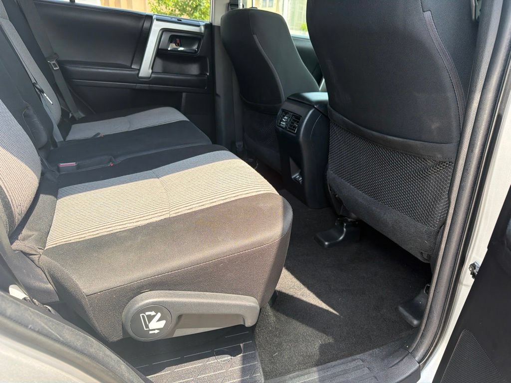 Used 2022 Toyota 4Runner SR5 AWD/4WD image 14