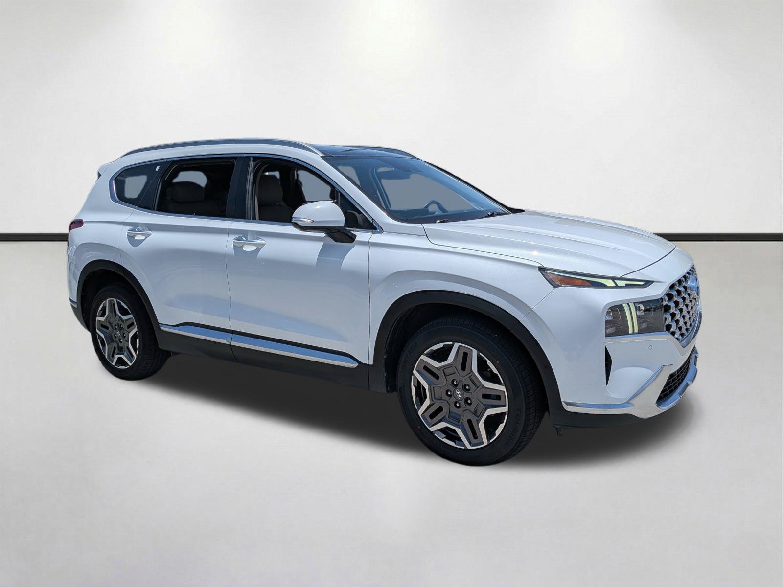 Used 2023 Hyundai Santa Fe Limited w/ Cargo Package FWD image 2