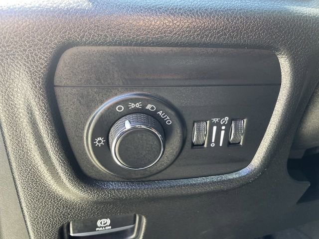 Used 2021 Jeep Grand Cherokee L Laredo image 17