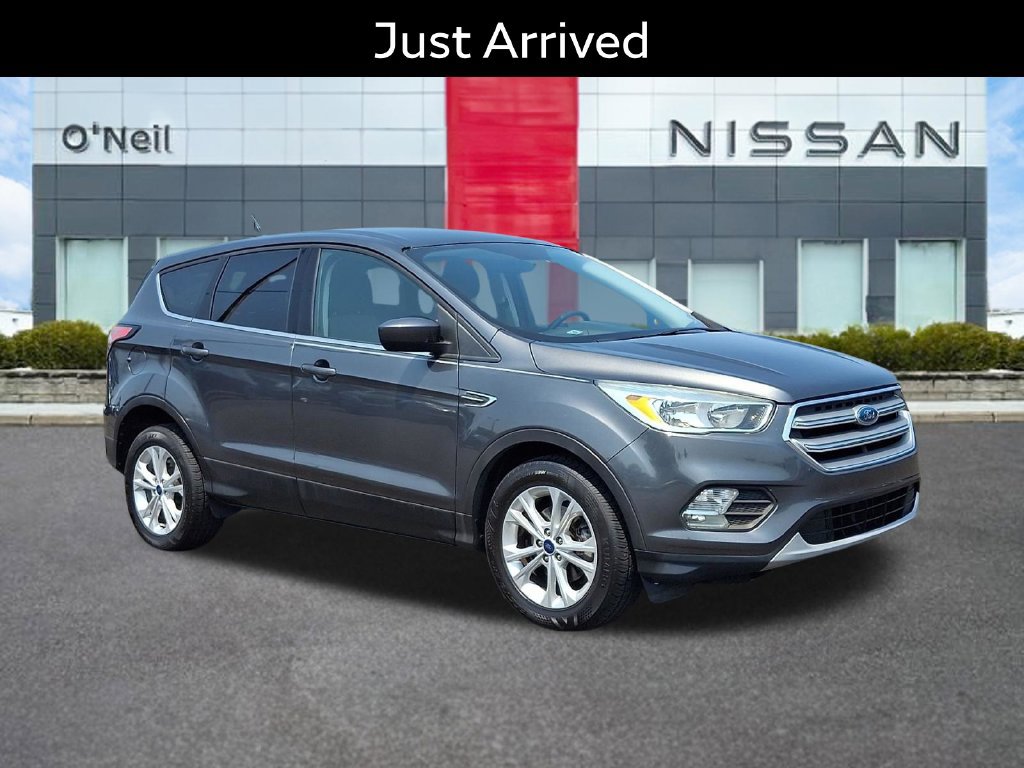 Used 2017 Ford Escape SE w/ SE Cold Weather Package