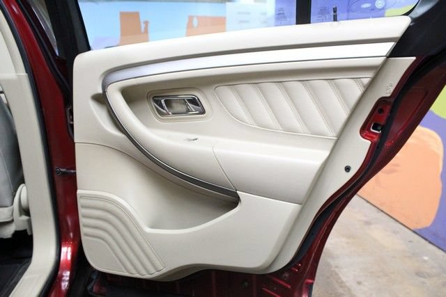 Used 2014 Ford Taurus SEL FWD image 12