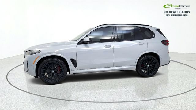 Used 2025 BMW X5 xDrive40i w/ M Sport Package AWD/4WD image 4