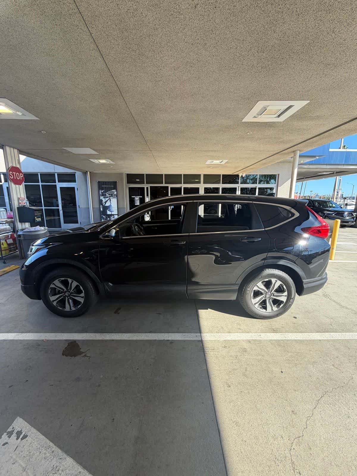 Used 2017 Honda CR-V LX image 4