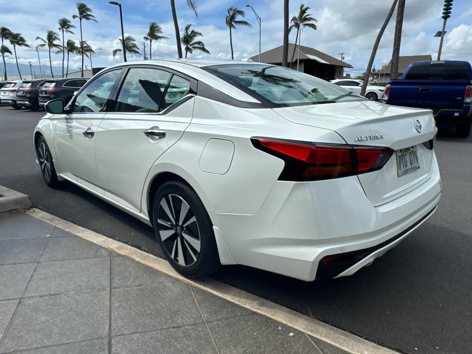 Used 2019 Nissan Altima 2.5 SV image 8