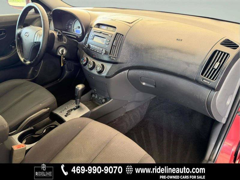 Used 2009 Hyundai Elantra SE FWD image 18