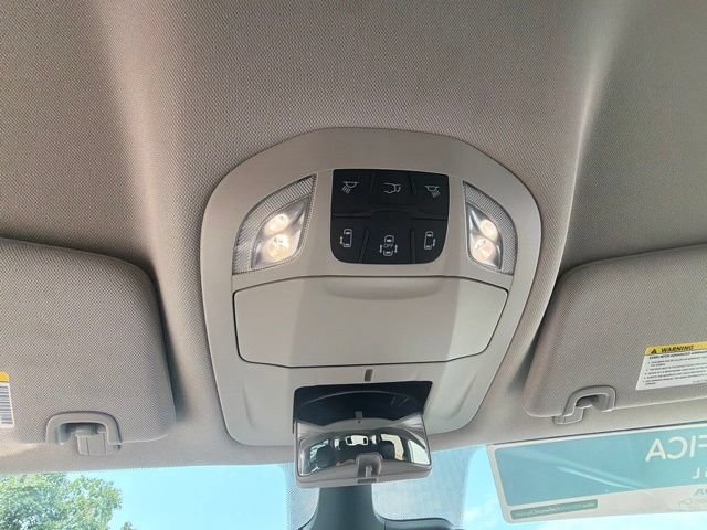 Used 2024 Chrysler Pacifica Touring-L FWD image 34